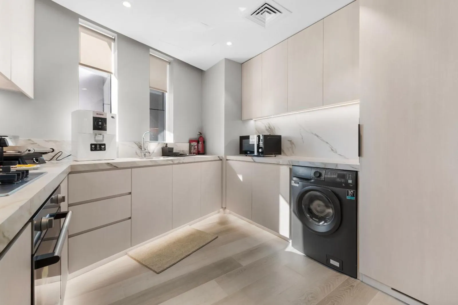 Luxury Living In Dubai Marina - 1Br Extra Large Apartment