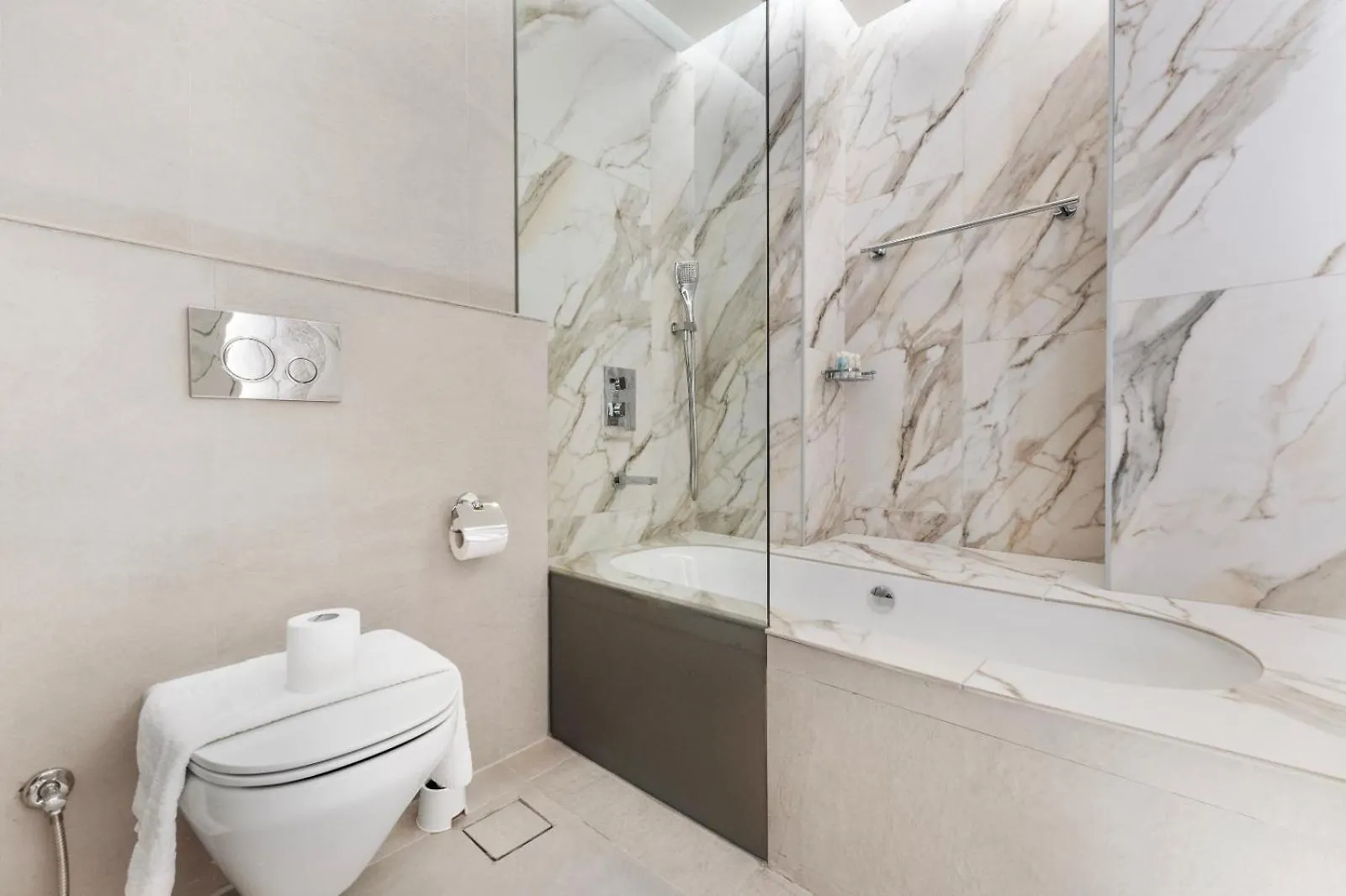 Ferienwohnung Luxury Living In Dubai Marina - 1Br Extra Large 0*,  Vereinigte Arabische Emirate